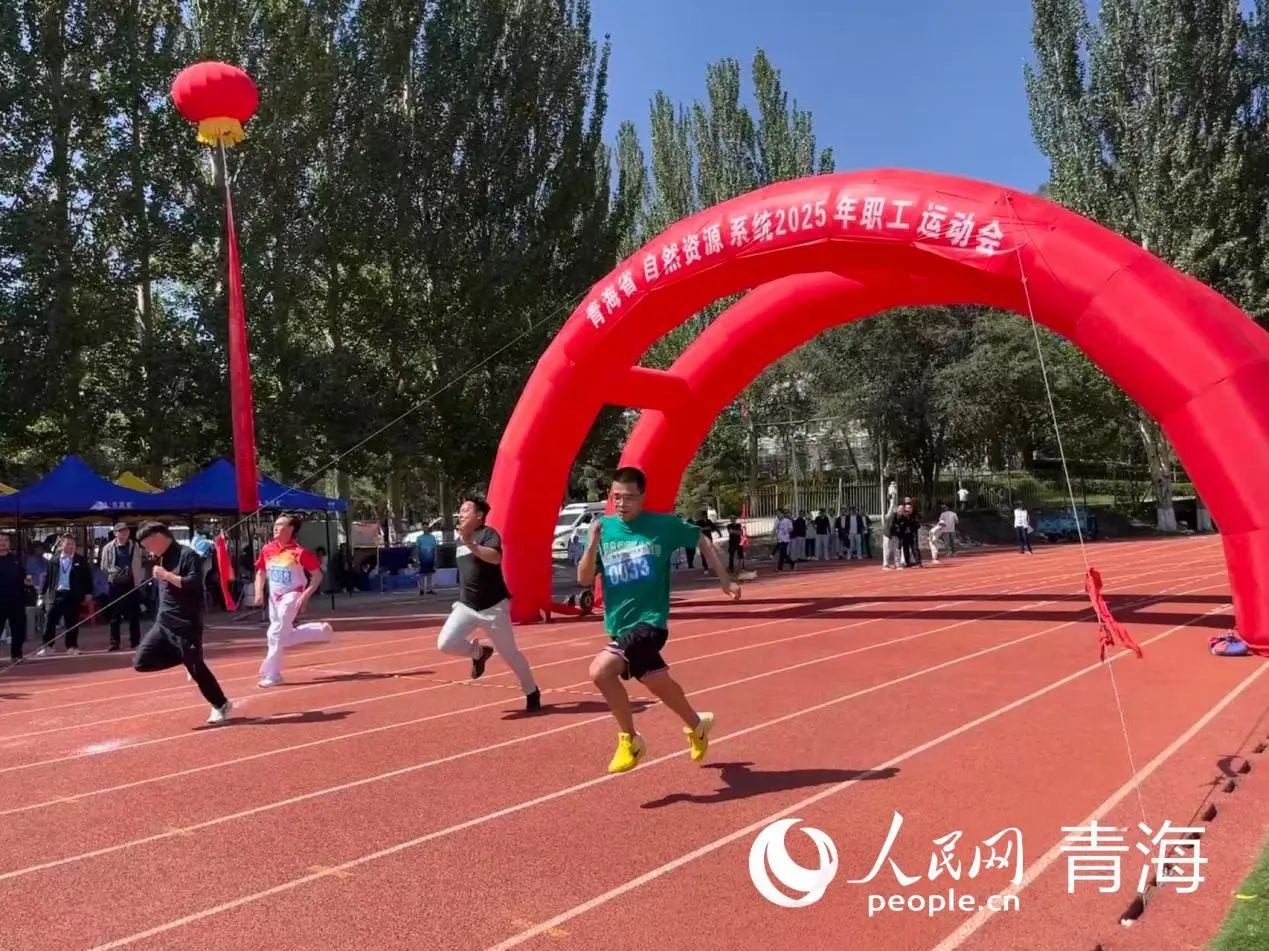 手紧握粗绳, 心力