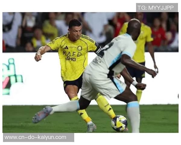 C罗被菲利克斯带飞了！利雅得成功豪取10连胜，从0冠到三冠王？